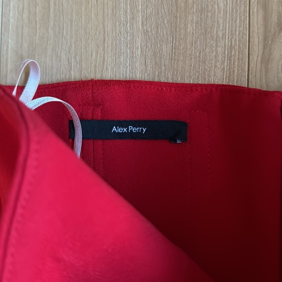 Callan strapless crepe midi dress - Picture 3 of 6